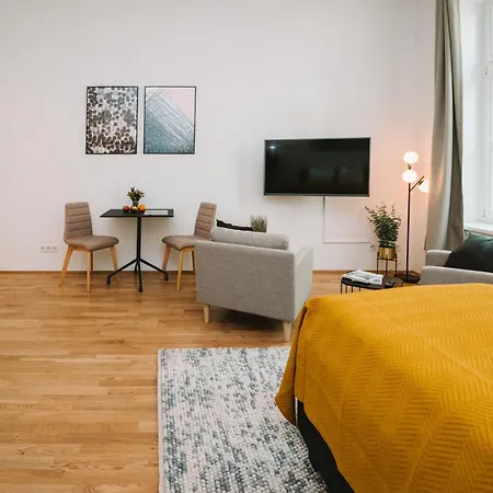 Appartamento Johannesstr 160c